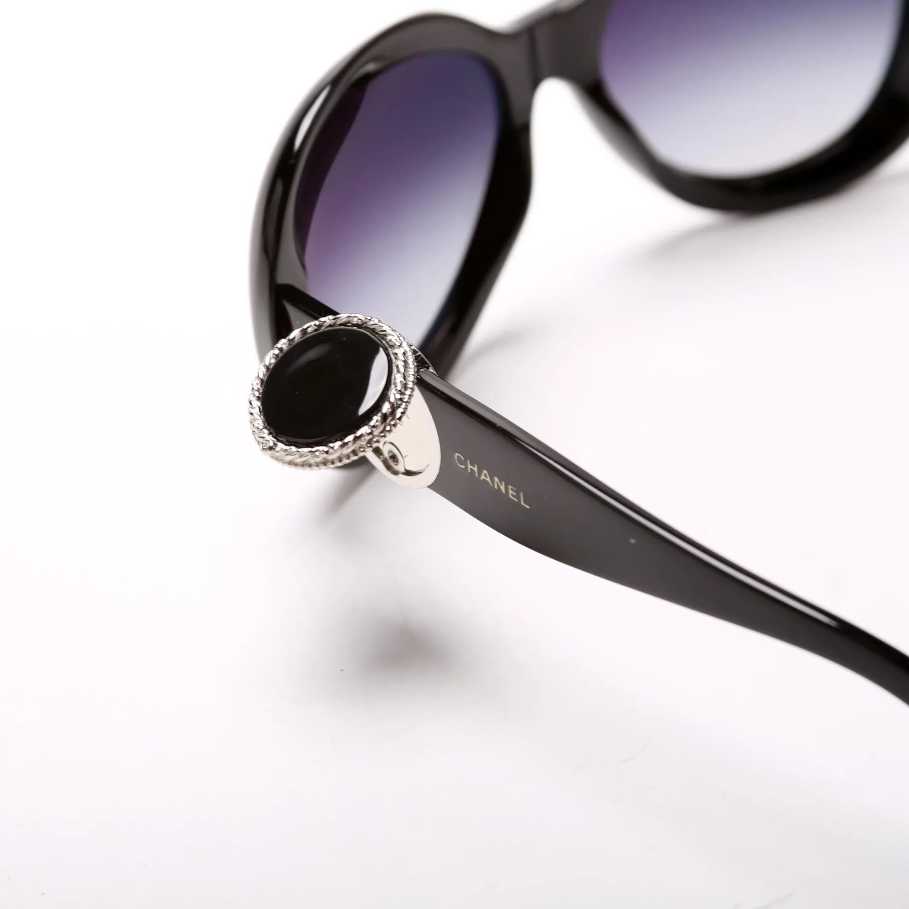 5193 B Button CC Sunglasses