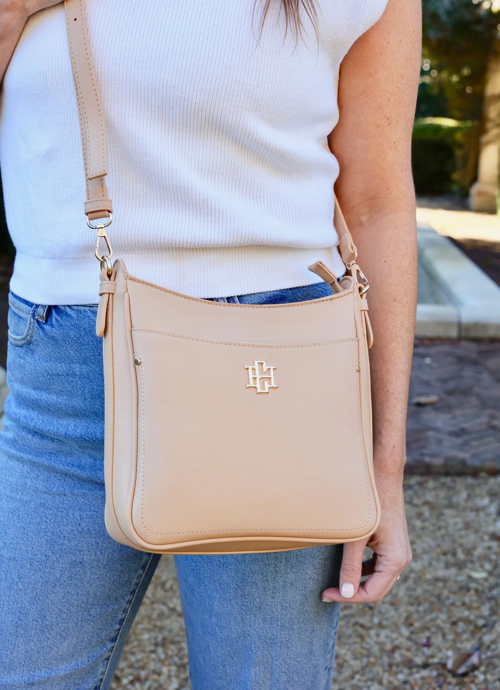 Bethany Crossbody • Tan