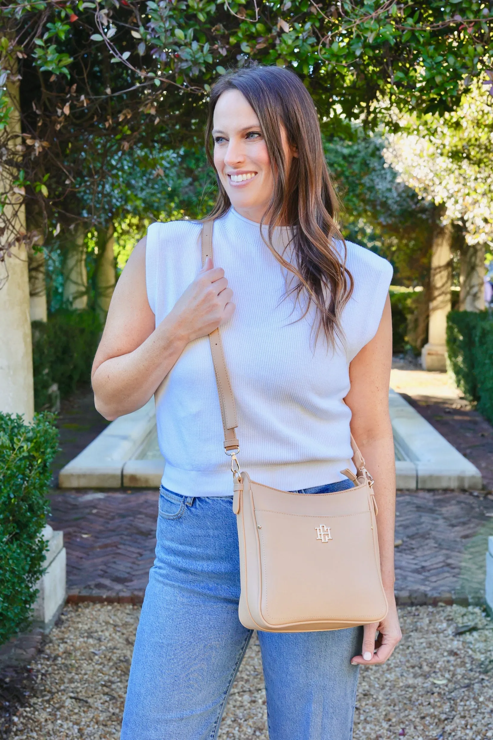 Bethany Crossbody • Tan