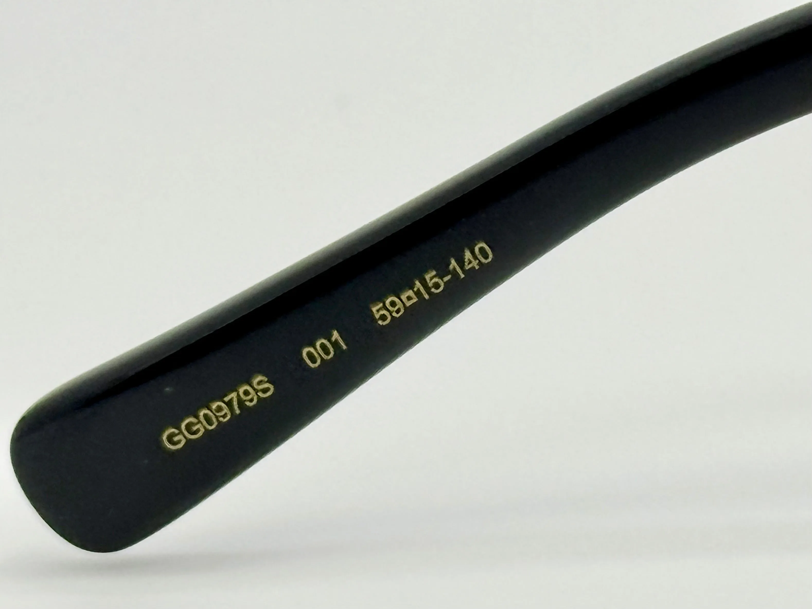 Brand New Gucci GG0979S 001 Black/Gold Sunglasses – Luxurious Statement Piece