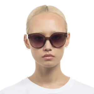 CAPACIOUS Sunglasses | Chocolate