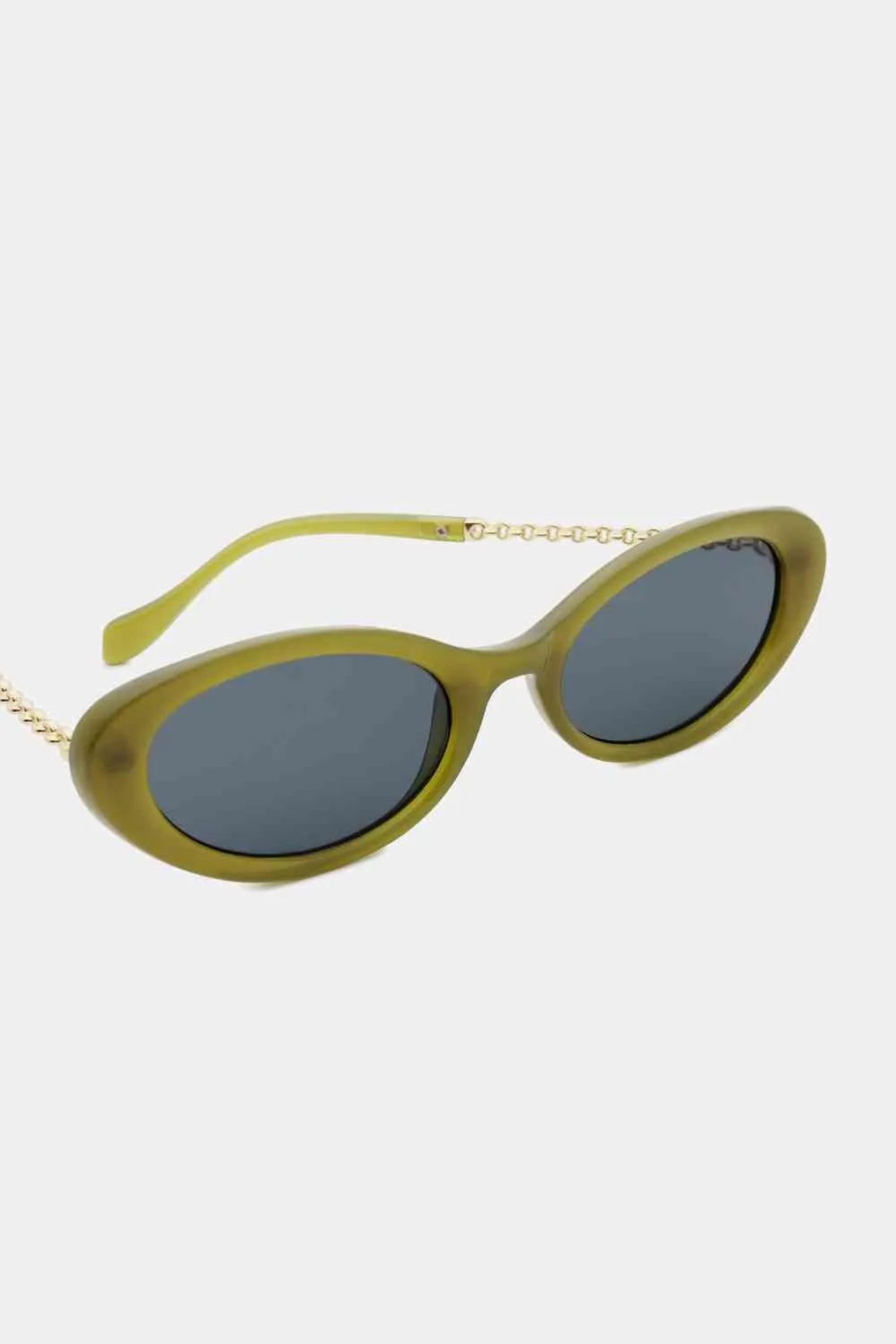 Chic Polycarbonate Cat-Eye Sunglasses with UV Protection