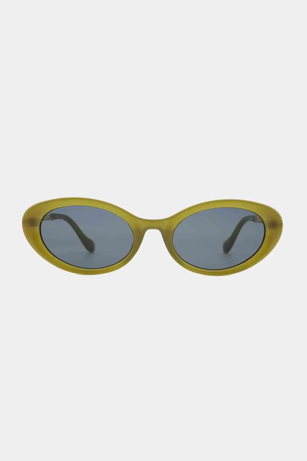 Chic Polycarbonate Cat-Eye Sunglasses with UV Protection