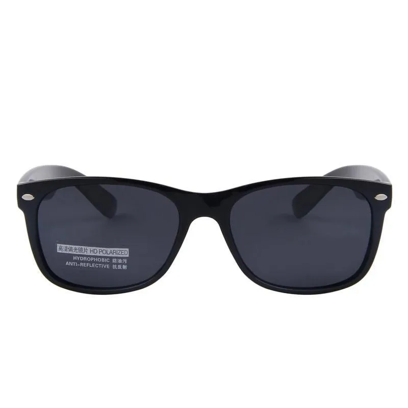 Classic Retro Polarized Sunglasses / UV400 Protection Rivet Shades