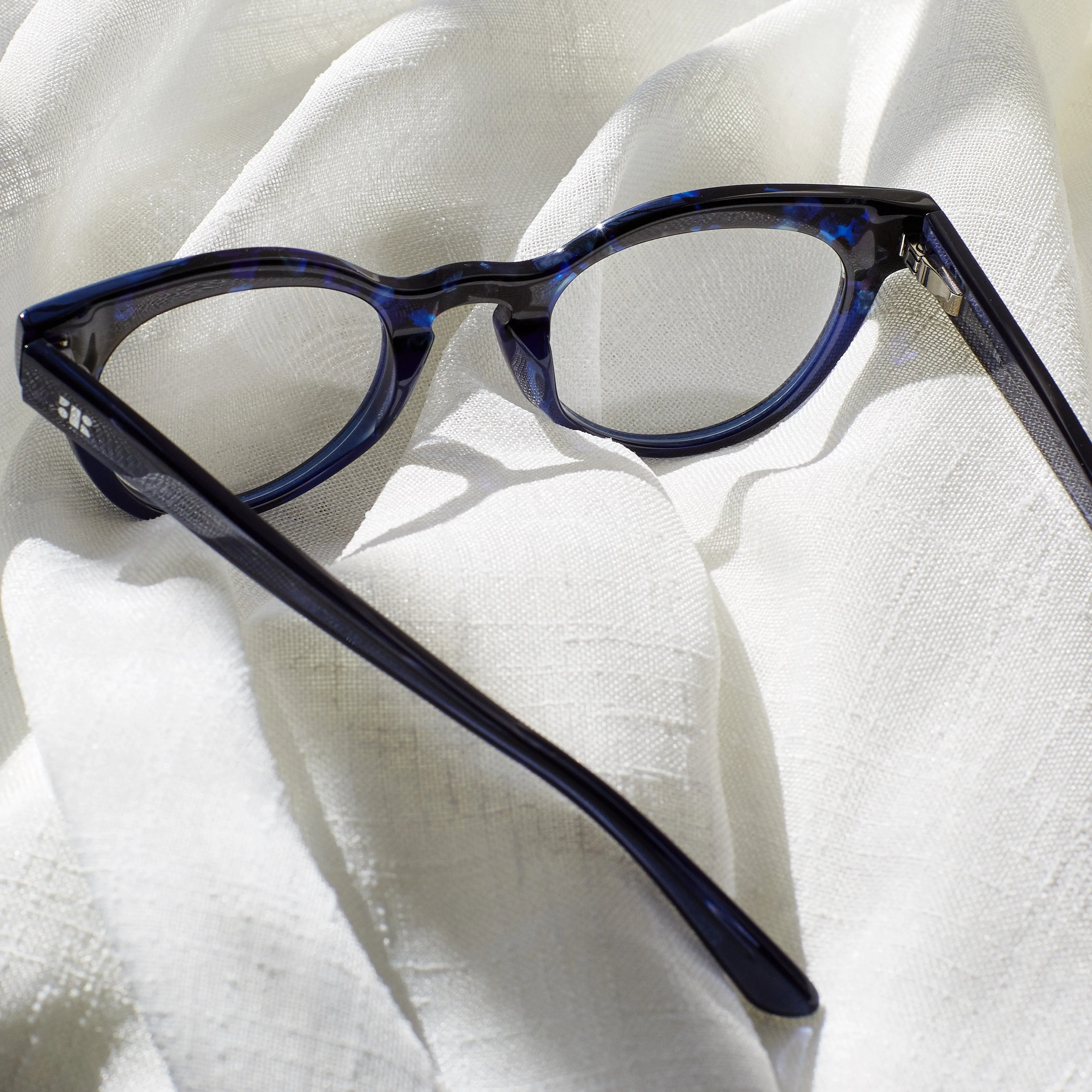 Céline Cyan & Light Tortoise