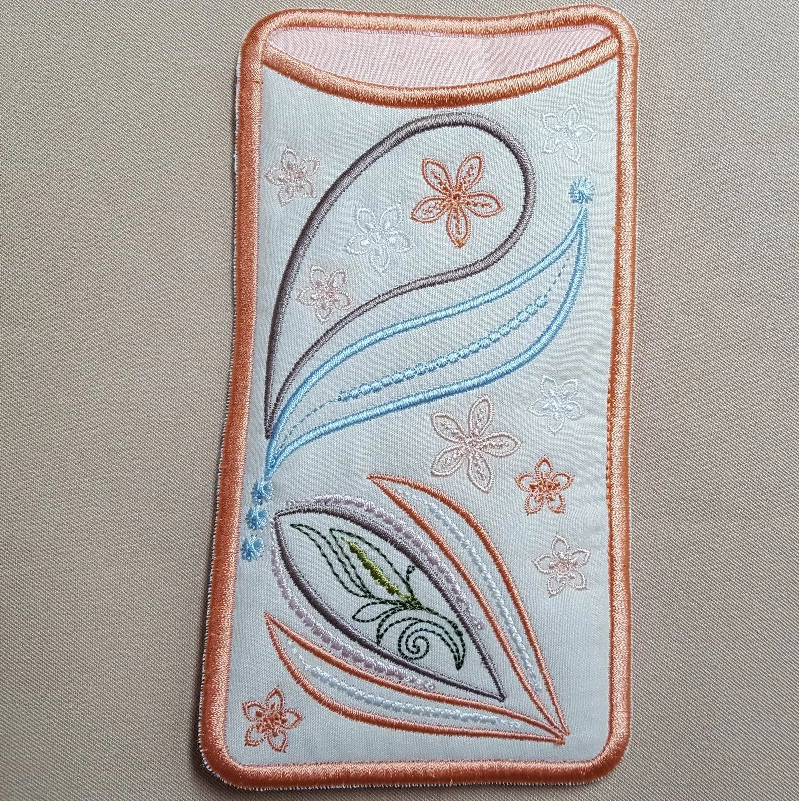 Delicate Fall Eyeglass Cases
