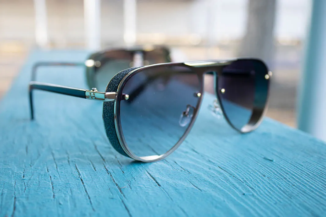 Earhart Iconic Pilot Style Sunglasses