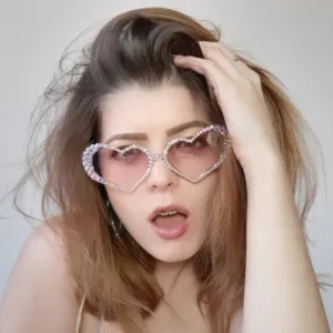 Heart Shape Rhinestone Clear Luxury Cat Eye Sunglasses