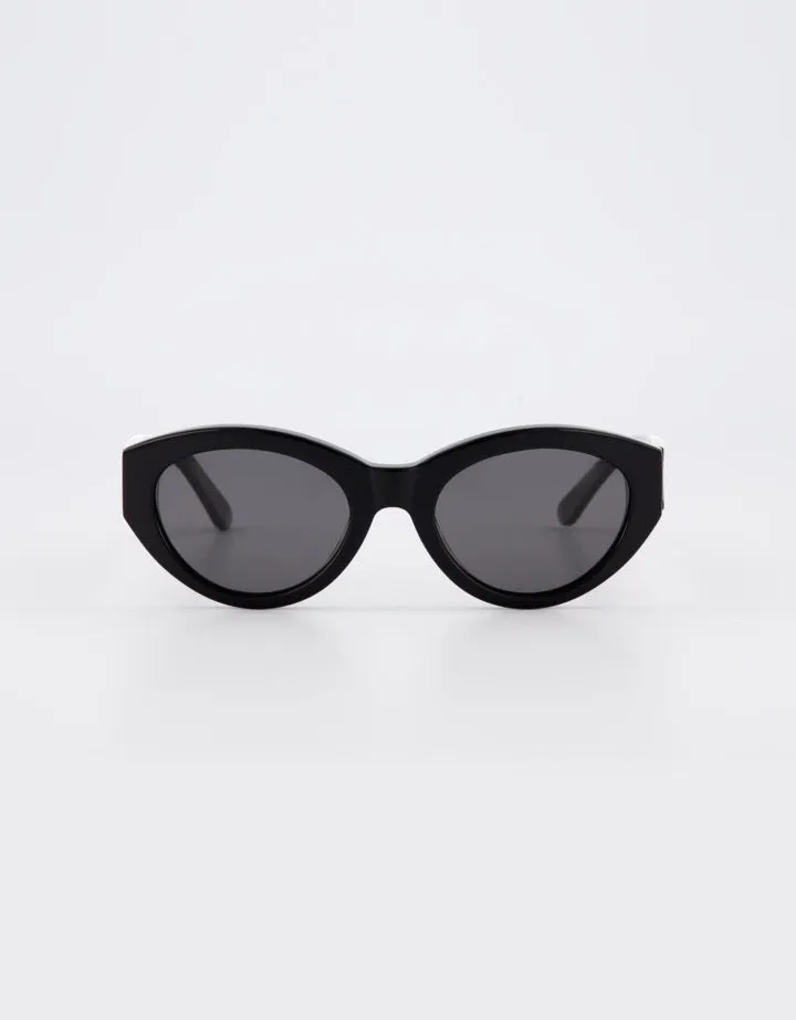 Isle Of Eden Felina Black
