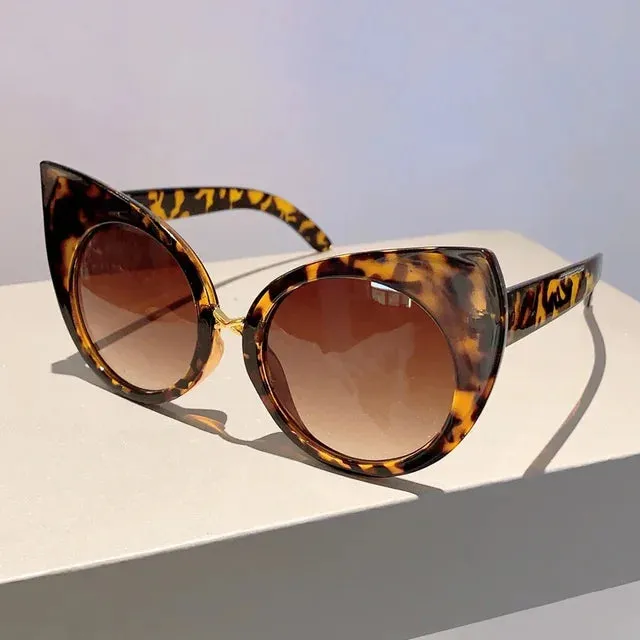 KAMMPT Oversized Cat Eye Women Sunglasses