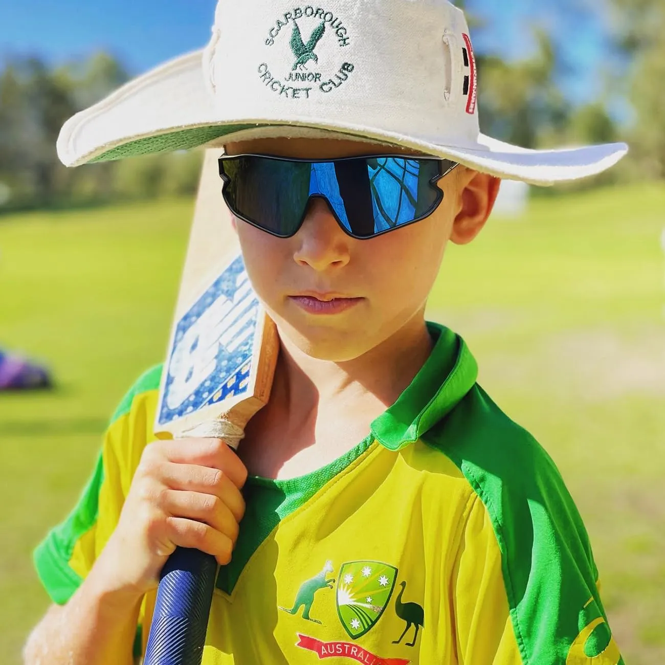 Kids Sunglasses, Youth Baseball Sunglasses Polarized Sports Cycling Shades for Boys Girls Lightweight Frame