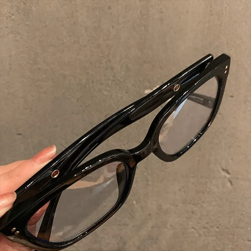 Lightweight and Versatile Oversized Square-Frame Eyeglasses