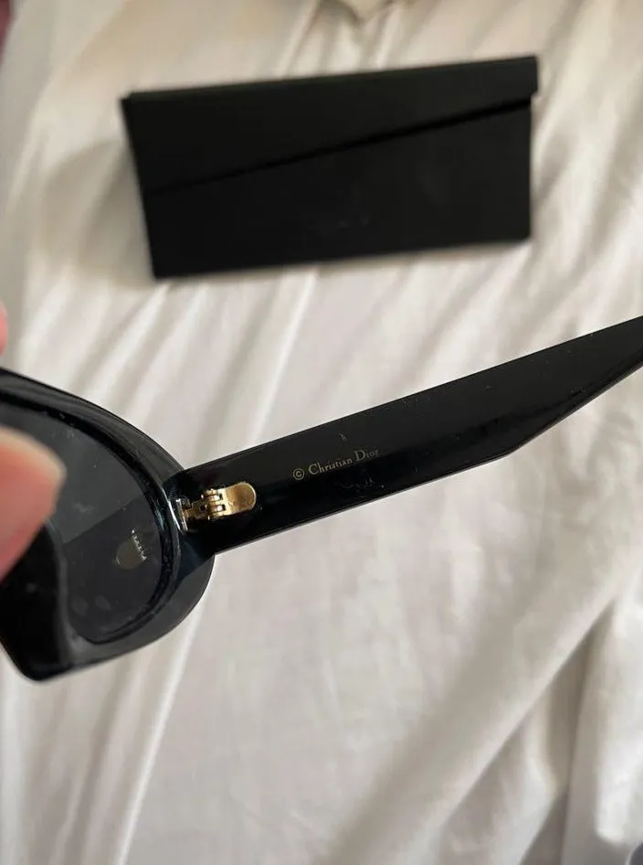 <b> DIOR </b> <br>Oblique Oval Acetate Sunglasses