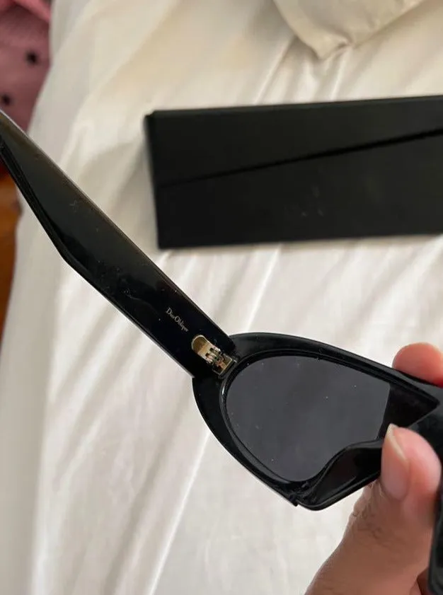 <b> DIOR </b> <br>Oblique Oval Acetate Sunglasses
