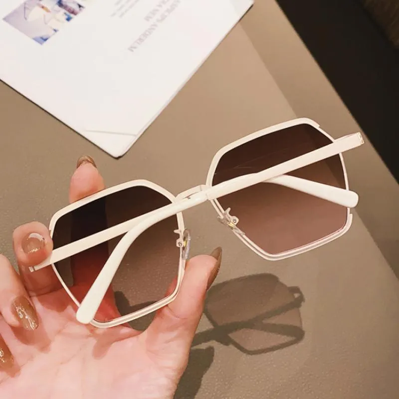 Mandujour Vintage  Sunglasses | UV Protection Sunglasses