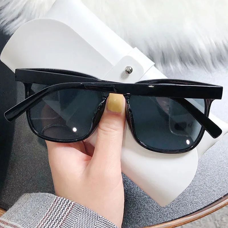 New Women UV Resistant Sunglasses Women's Vintage Brand Designer Sun Glasses Men Small Rectangle Shades UV400 Eyewear