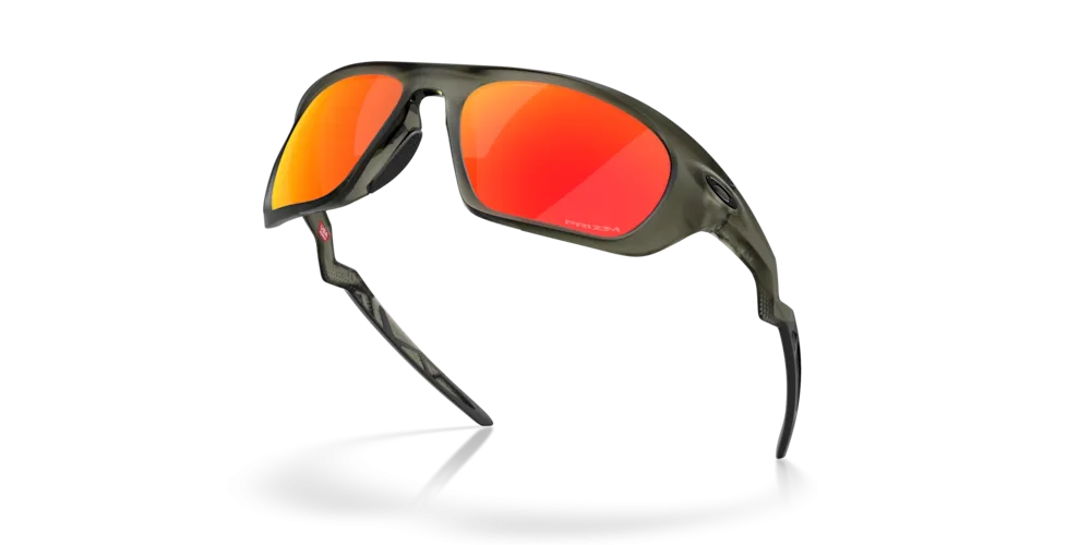 Oakley Lateralis