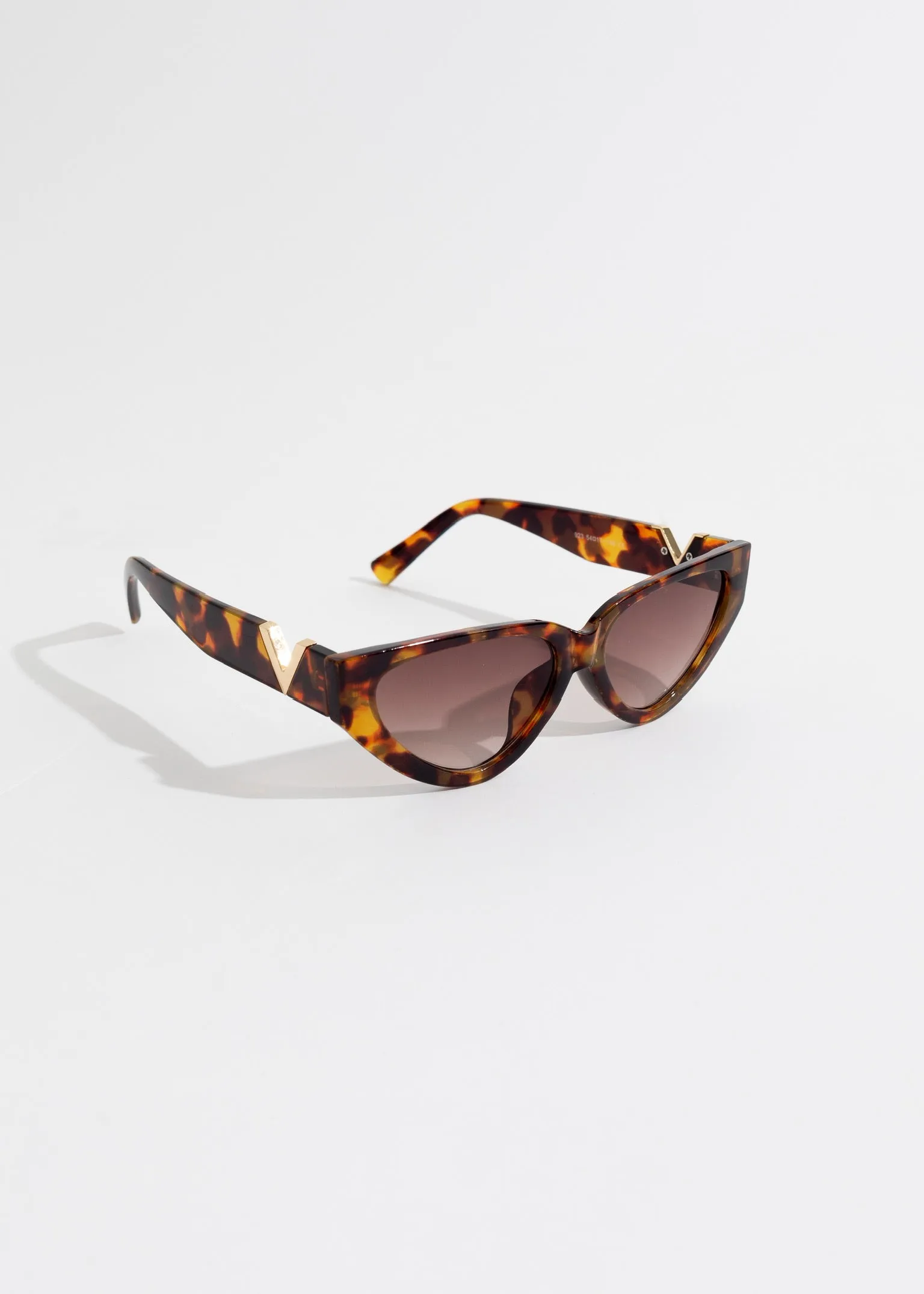 Only Me Sunglasses Oval Brown