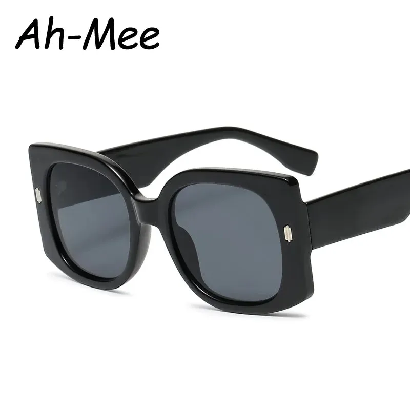 Oversized Cycling Square Sunglasses Women Fashion Retro Gradient Sun Glasses Men Black Big Frame Rivet Eyeglasses Vintage UV400