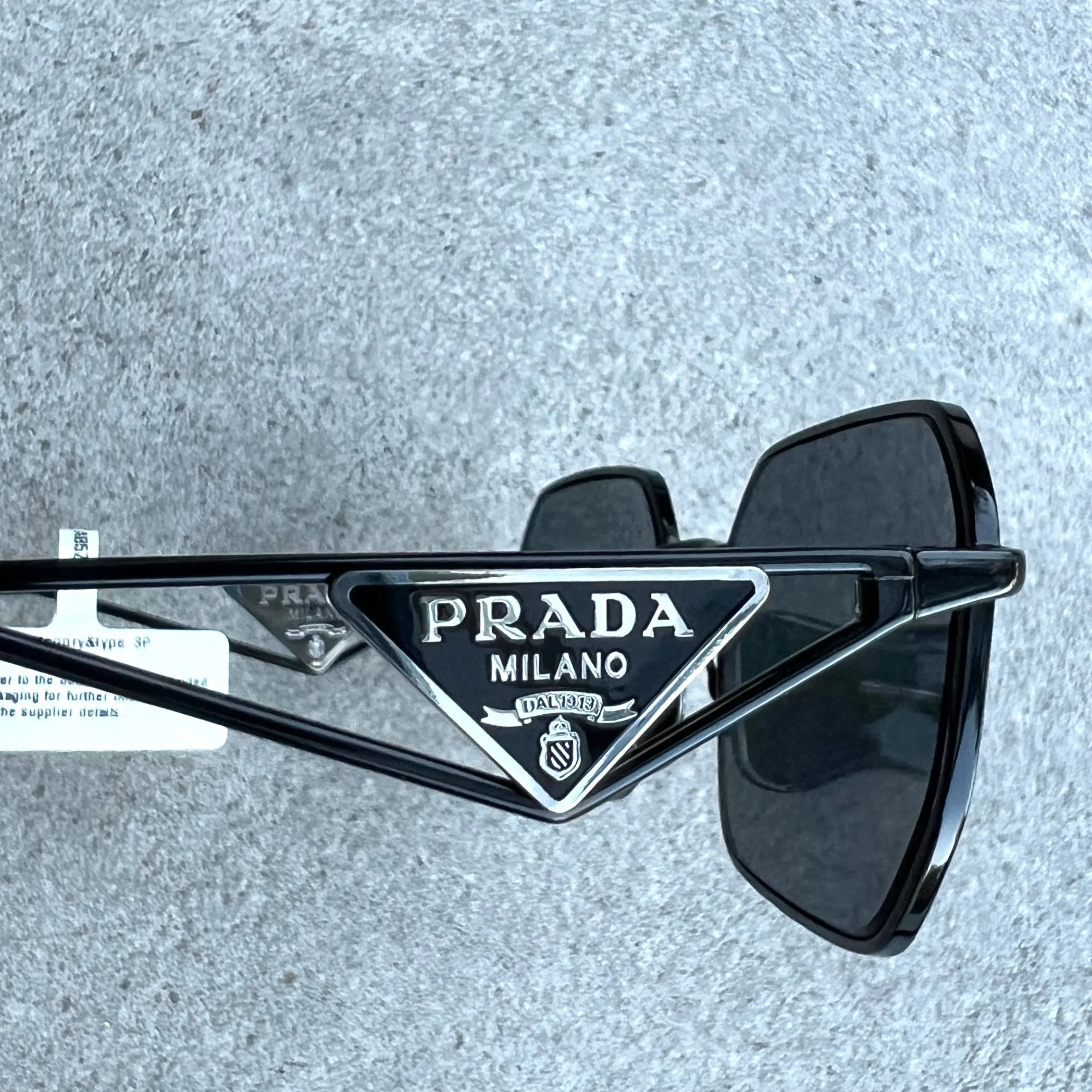 PRADA PRA51S Rectangle Logo Polarised, Black