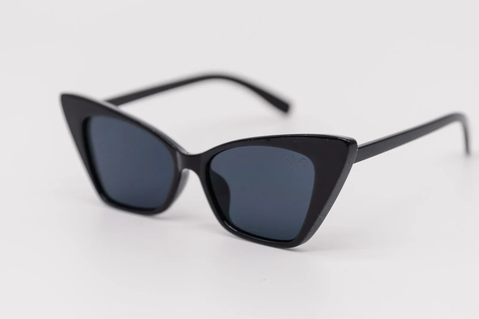 Retro Vintage High Pointed Cat Eye Fashion Sunglasses