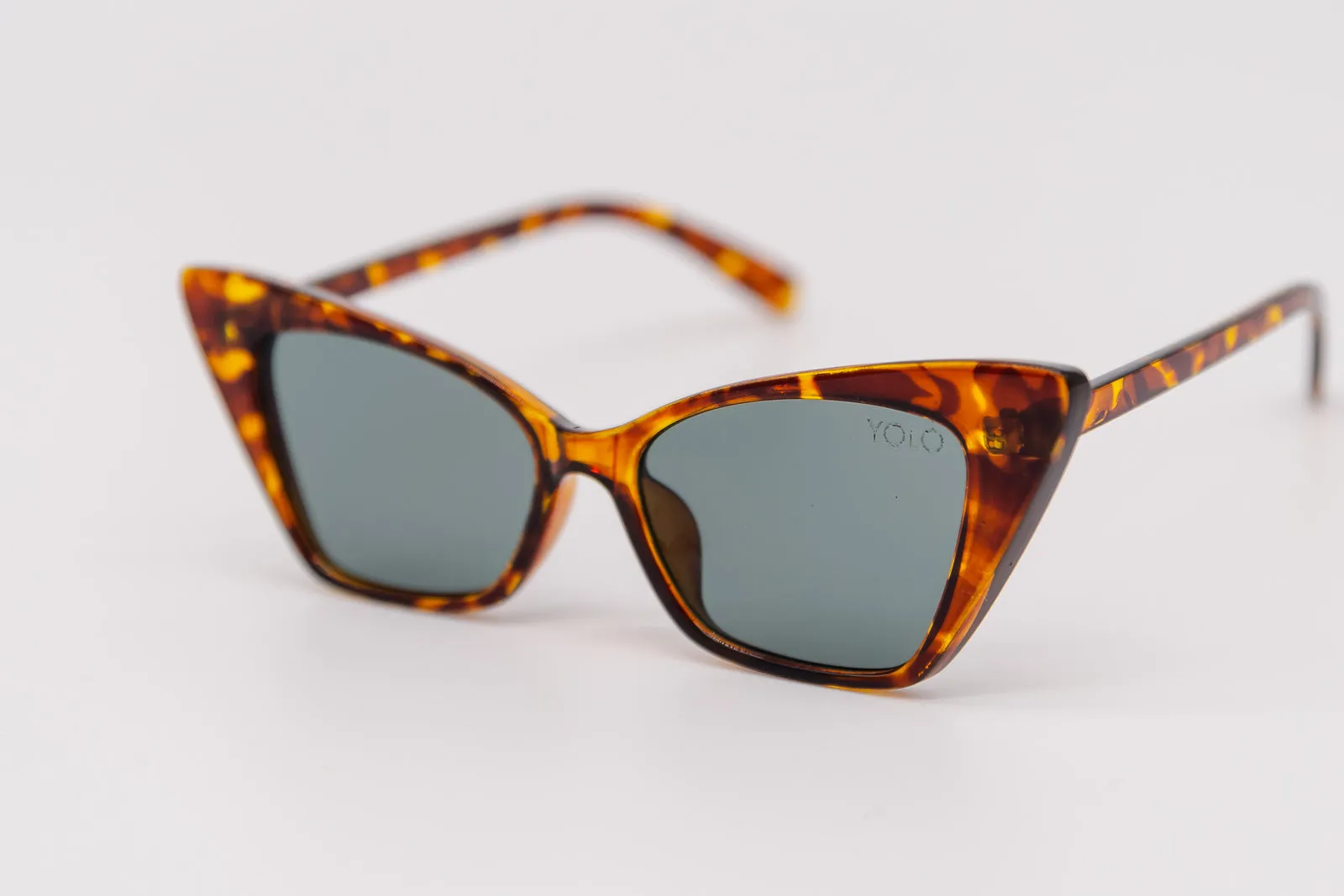 Retro Vintage High Pointed Cat Eye Fashion Sunglasses