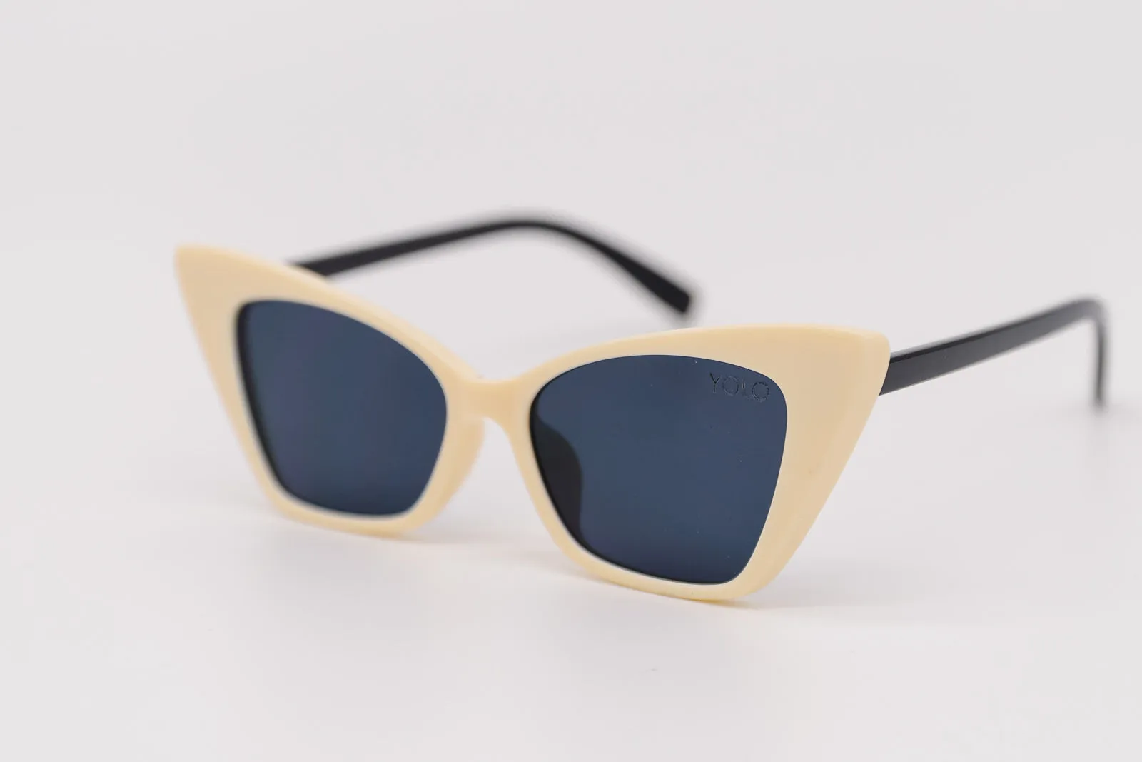 Retro Vintage High Pointed Cat Eye Fashion Sunglasses