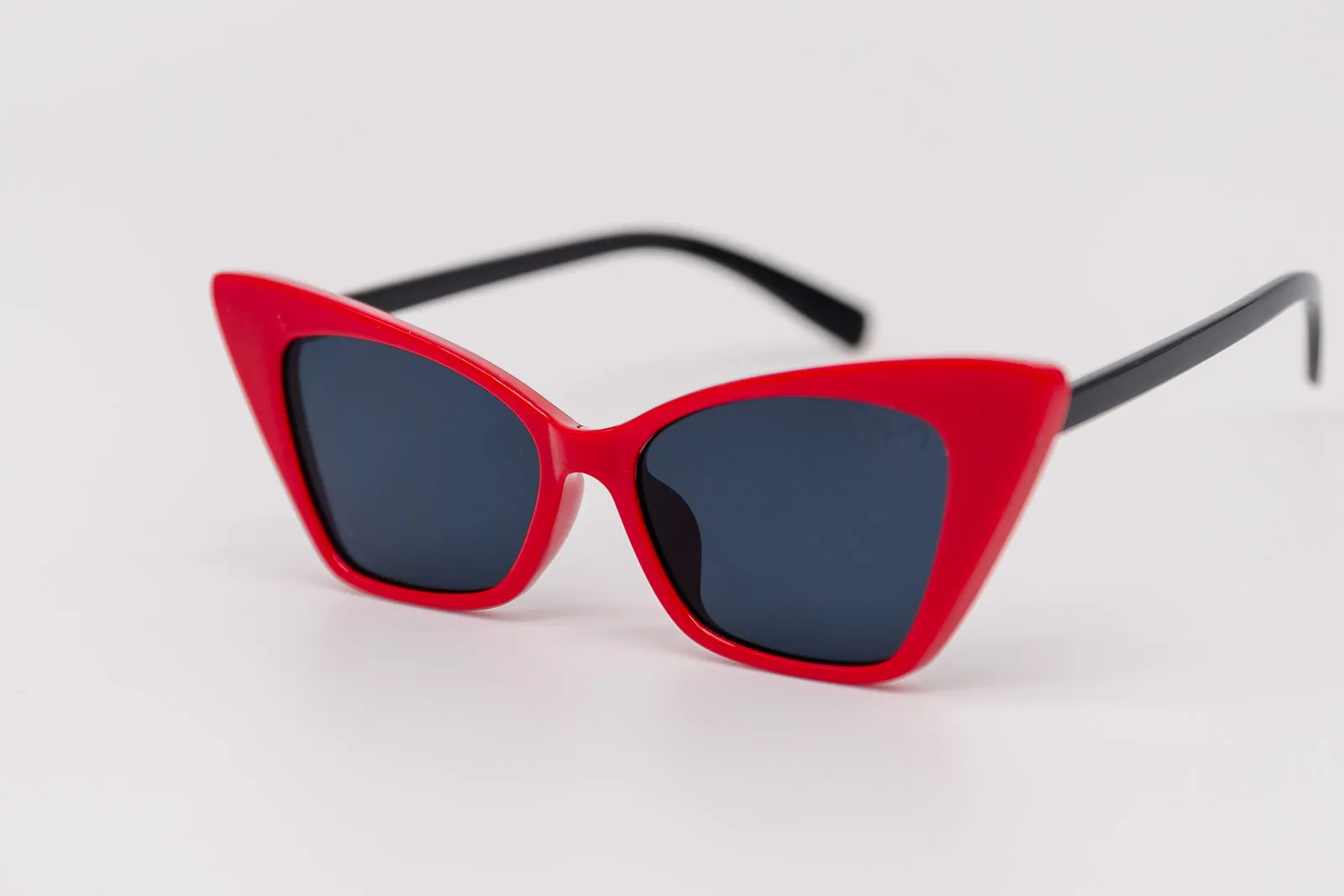 Retro Vintage High Pointed Cat Eye Fashion Sunglasses
