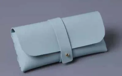 SOFT, SLIM LUXURY EYEWEAR CASE.  IDEAL FOR MEN OR WOMEN