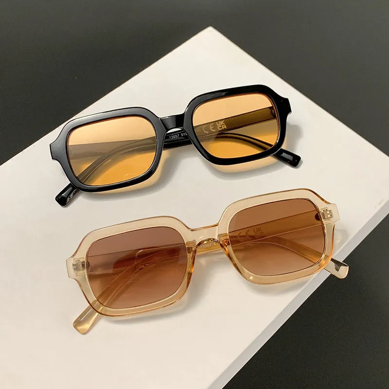 TEEK - Black Frame Distinct Sunglasses