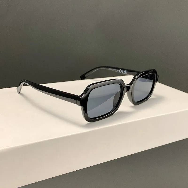 TEEK - Black Frame Distinct Sunglasses