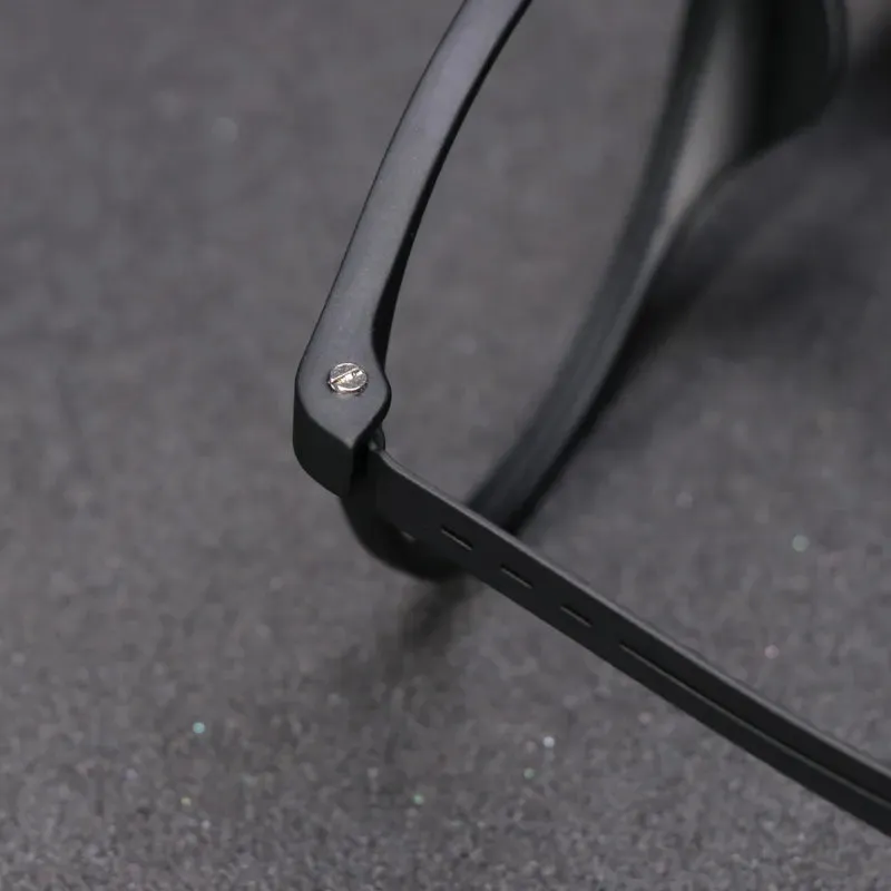 Titanium Anti Blue Light / Photochromic Retro Reading Glasses
