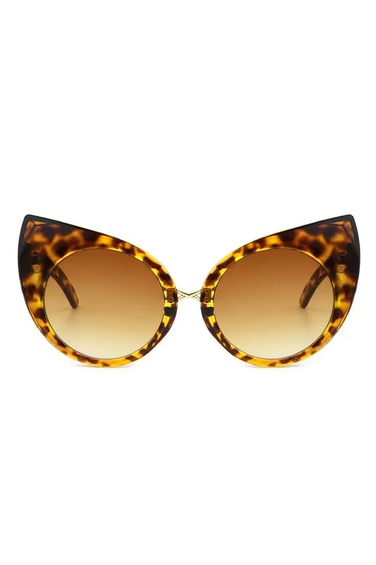 Ultra High-Point Retro 50s Women's Sunglasses UVA UVB Eye Protection Case Included