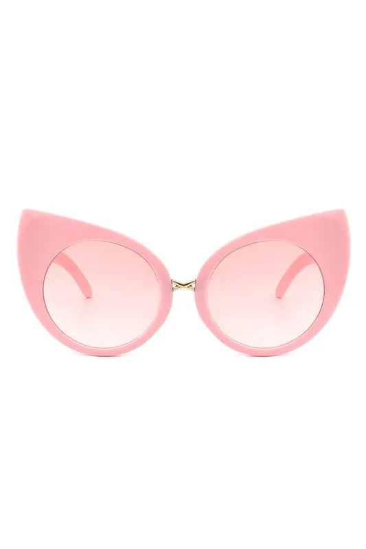 Ultra High-Point Retro 50s Women's Sunglasses UVA UVB Eye Protection Case Included