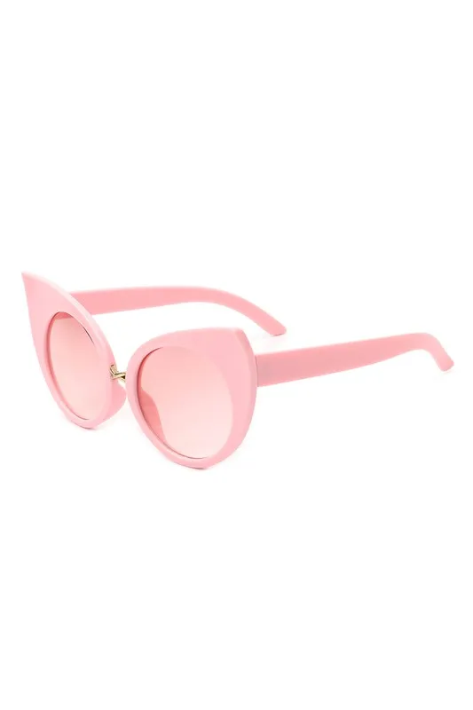 Ultra High-Point Retro 50s Women's Sunglasses UVA UVB Eye Protection Case Included