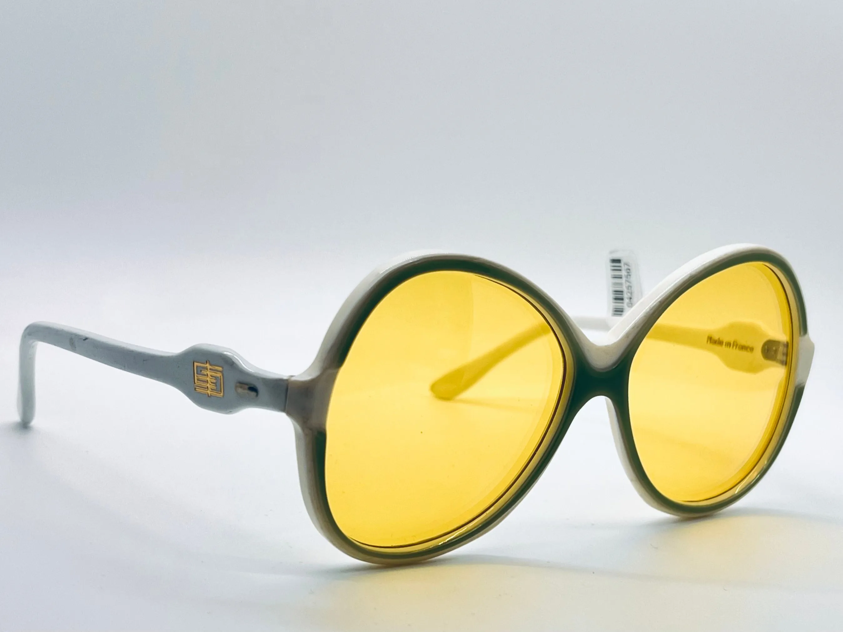 Vintage 1970s Emilio Pucci Sunglasses – NOS Pearl White with Muted Jade Accents, Original Solid Marigold Lenses-Made in France