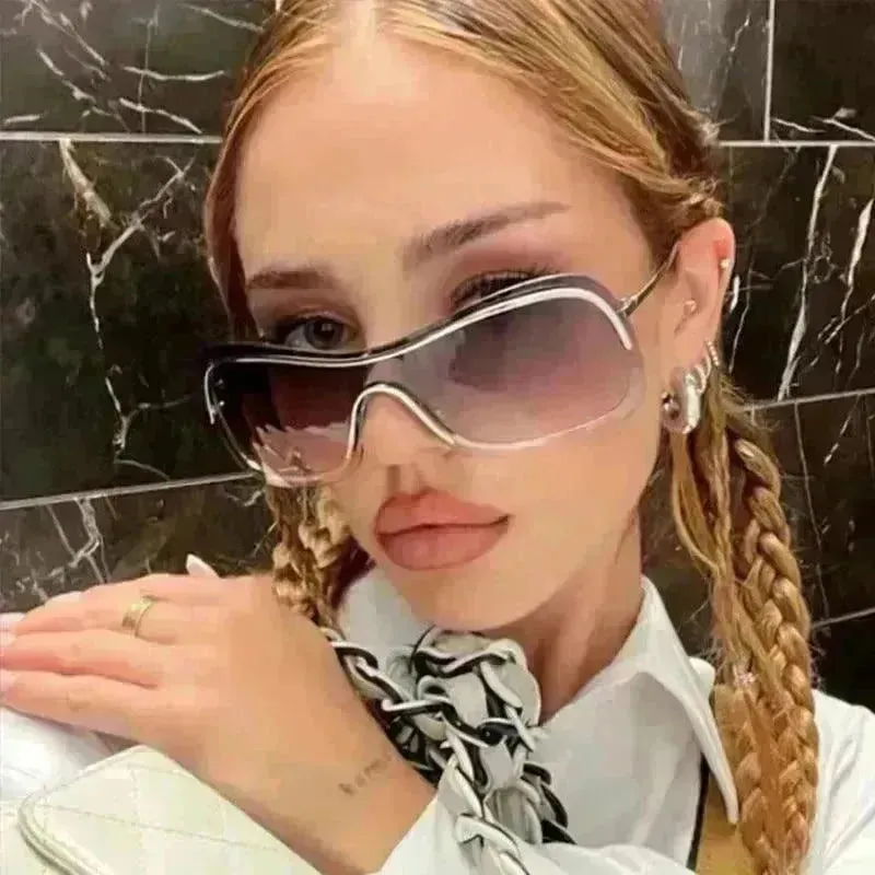 Women's Fashionable Metal Street Shot Sunglasses